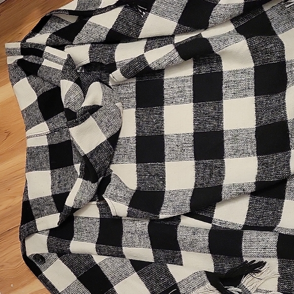 Jolt  Hooded blanket Vest - Picture 6 of 6